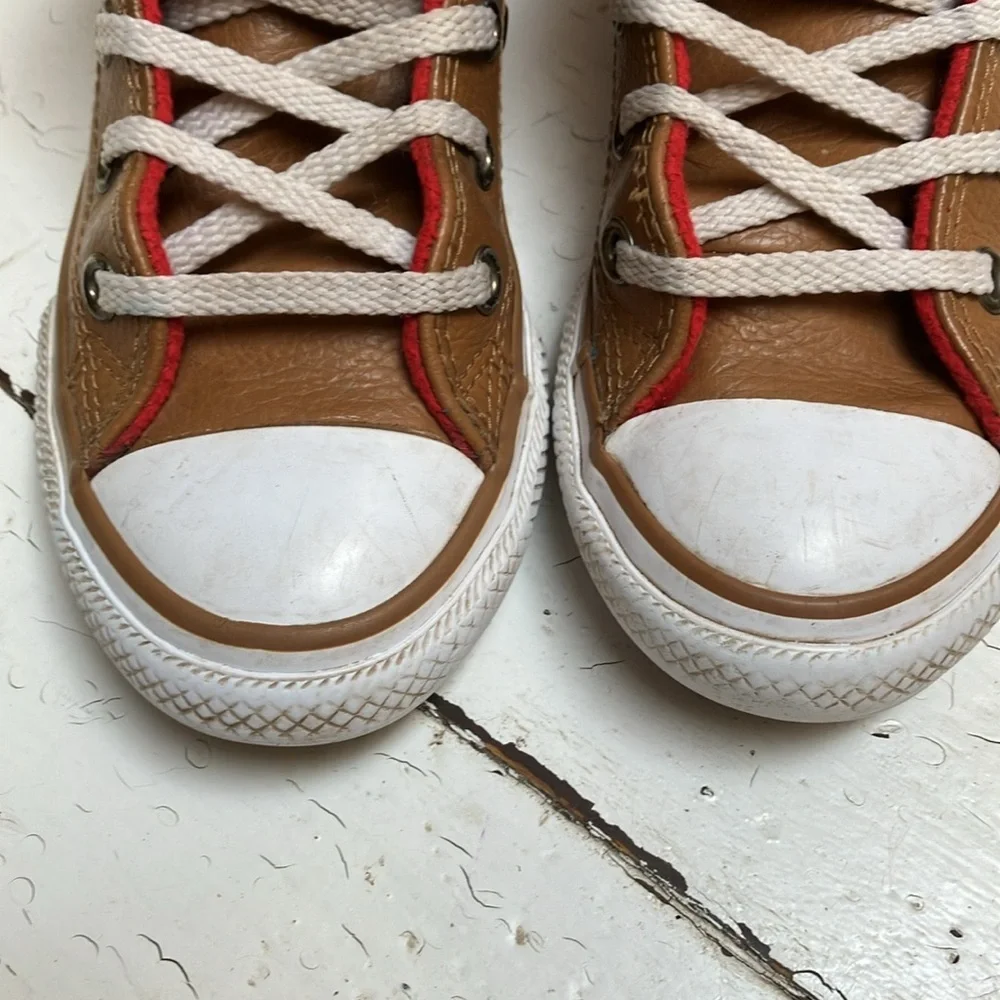 Converse All Star Chuck Taylor Childs Unisex Sz 11 High Top Brown & Red Sneakers